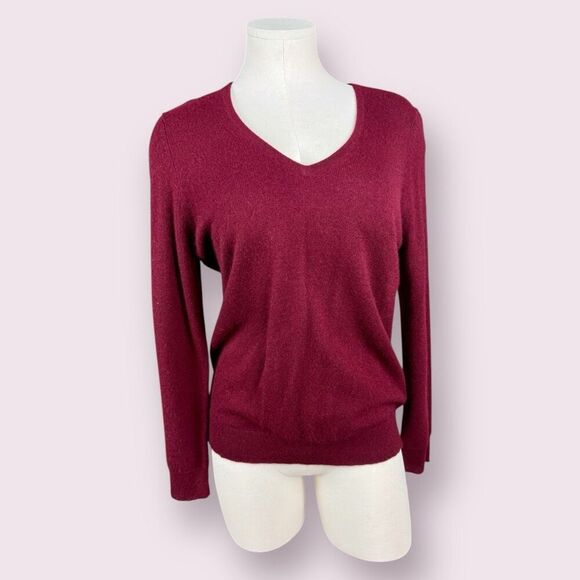 CHARTER CLUB Red 100% Cashmere V-neck Sweater | NWT | Large - Picture 1 of 7